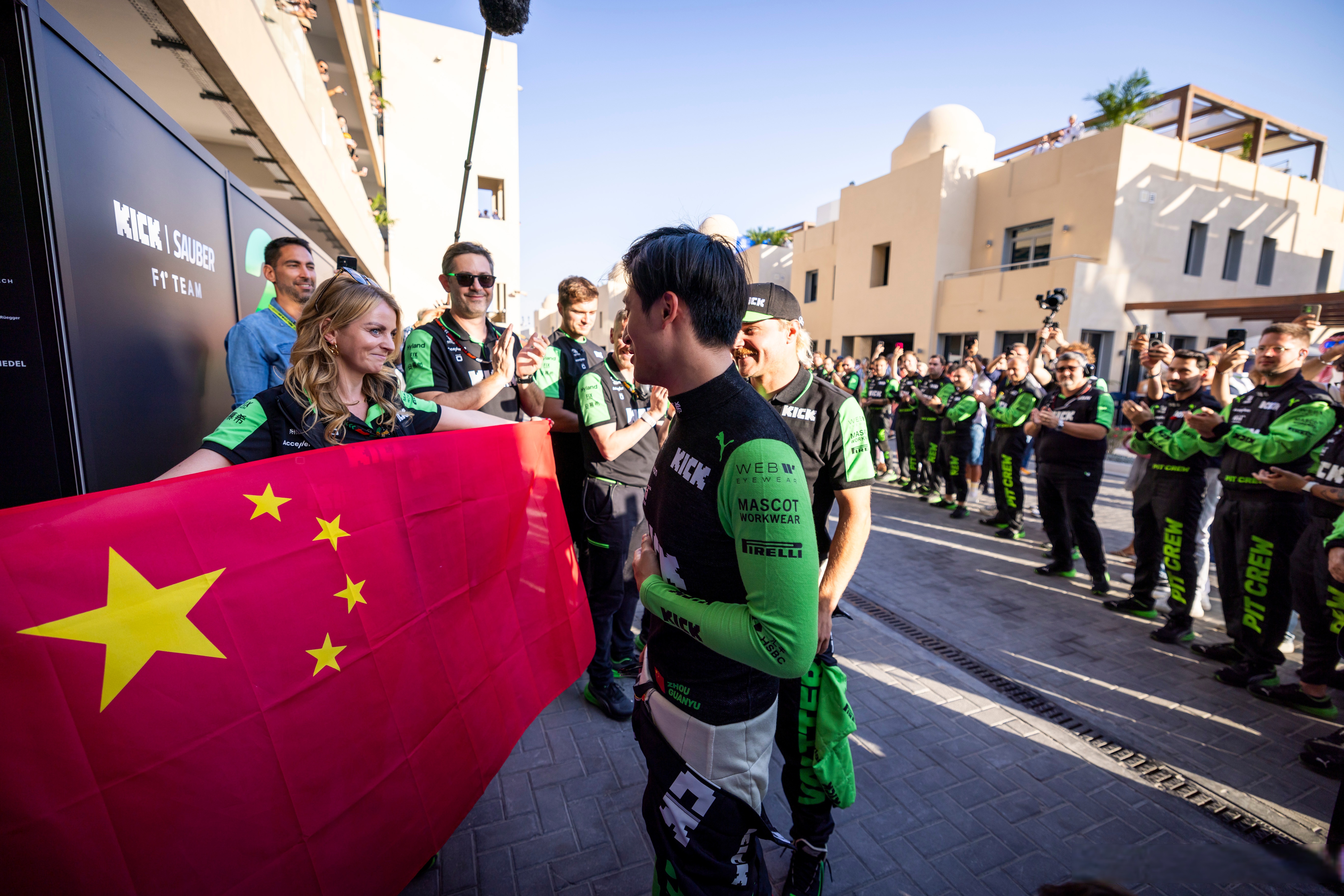 爱游戏官网-哈斯车队绝杀阿斯顿马丁，周冠宇统治全场